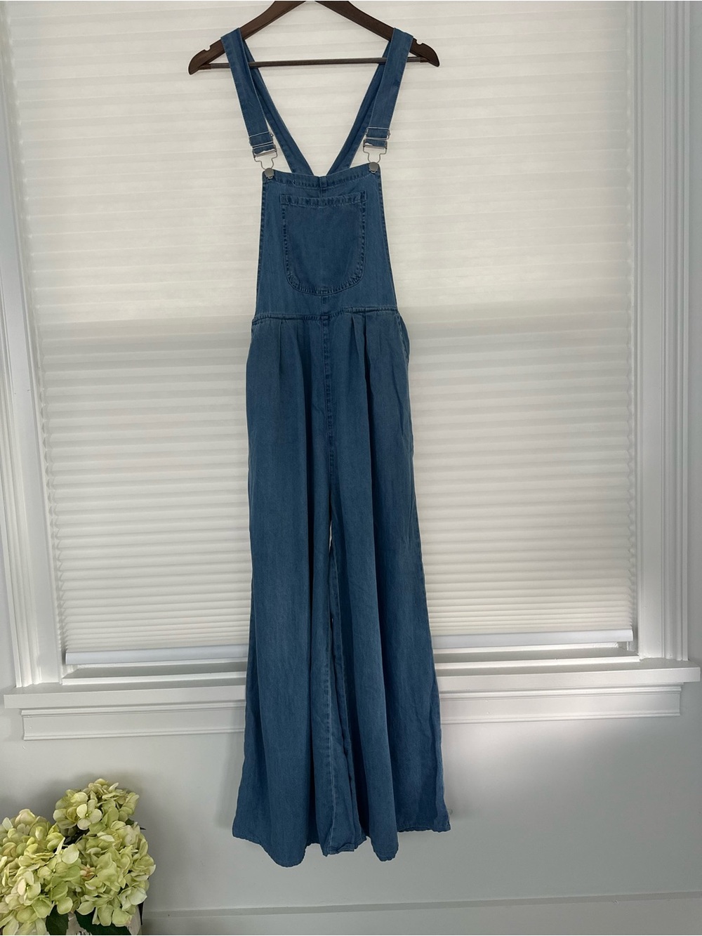 Boutique Pleated Wide-Leg Chambray Denim Pinafore Jumpsuit Overalls Size Small